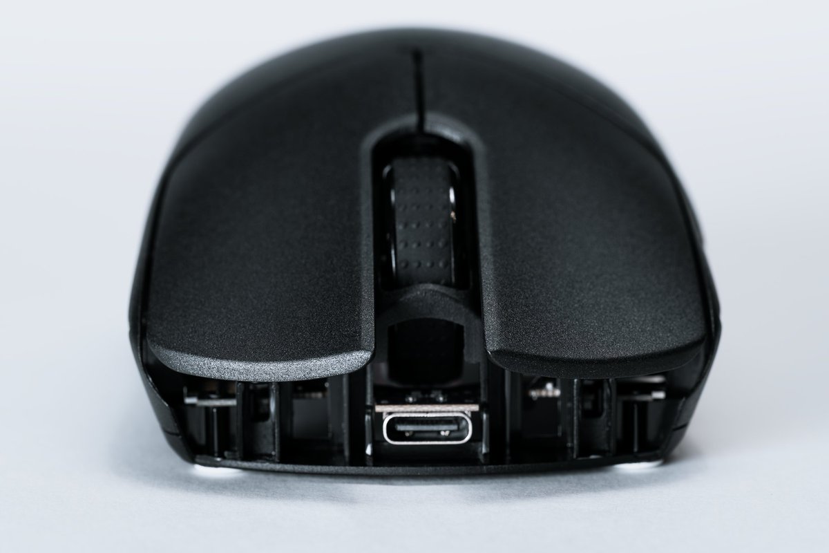 __BoIo's tweet photo. G-Wolves HTS Plus Pro
One of my all time favorite shapes finally received the overhaul it deserved. https://t.co/wWtcIIQkHe