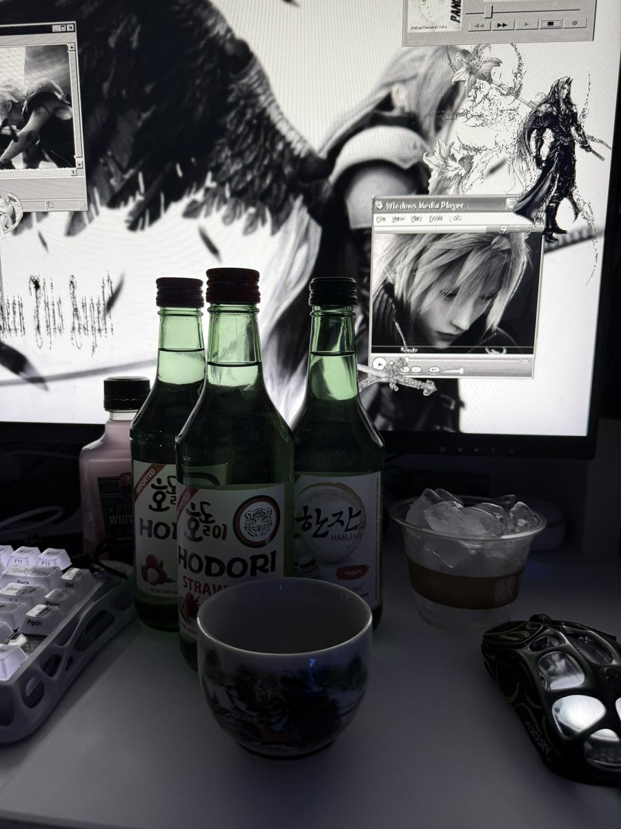 kiryuoko's tweet photo. 乾杯 .. gulp https://t.co/BGphlWtS7y
