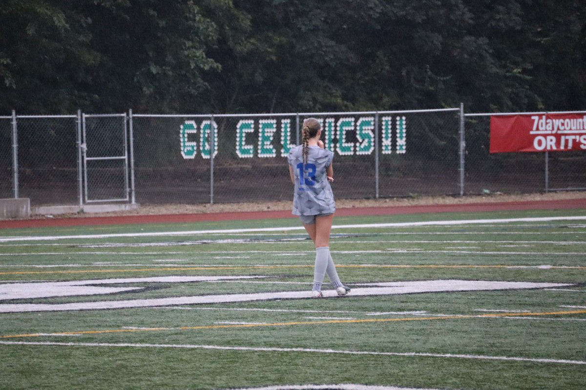 PCCeltics's tweet photo. Gabby Tylka ‘28, Gabriella Raczka ‘28 and Morgan Johnson ‘29 playing with Chicago Inter ECNL - RL tonight in a rainy match.
@PCHS_Celtics @ProviAthletics @chiINTER #ECNL #chicagointerfc https://t.co/sPbgtUYN0W