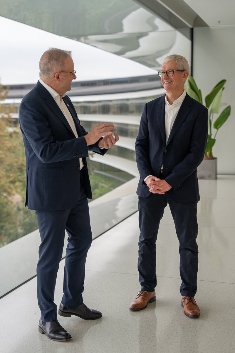 ausgov's tweet photo. Prime Minister Albanese met with Executive Chairman of Apple’s Board Mr Tim Cook at Apple headquarters to discuss Apple’s latest parental-controls and Australia’s digital safety reforms. https://t.co/jBy2HwbI4a