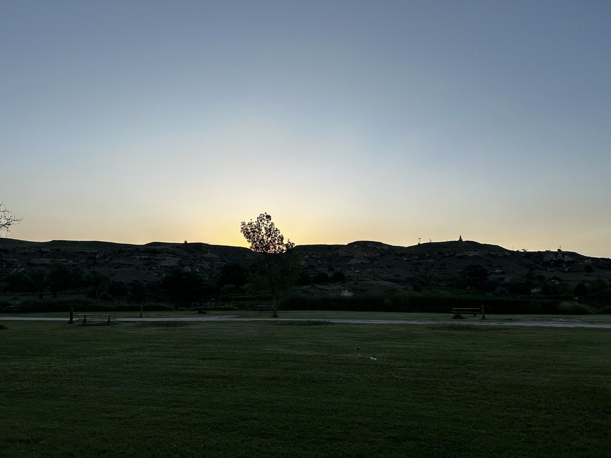 EsCoJuanC's tweet photo. 📸: Amanecer en Lake Scott https://t.co/zIX67Y5t4t