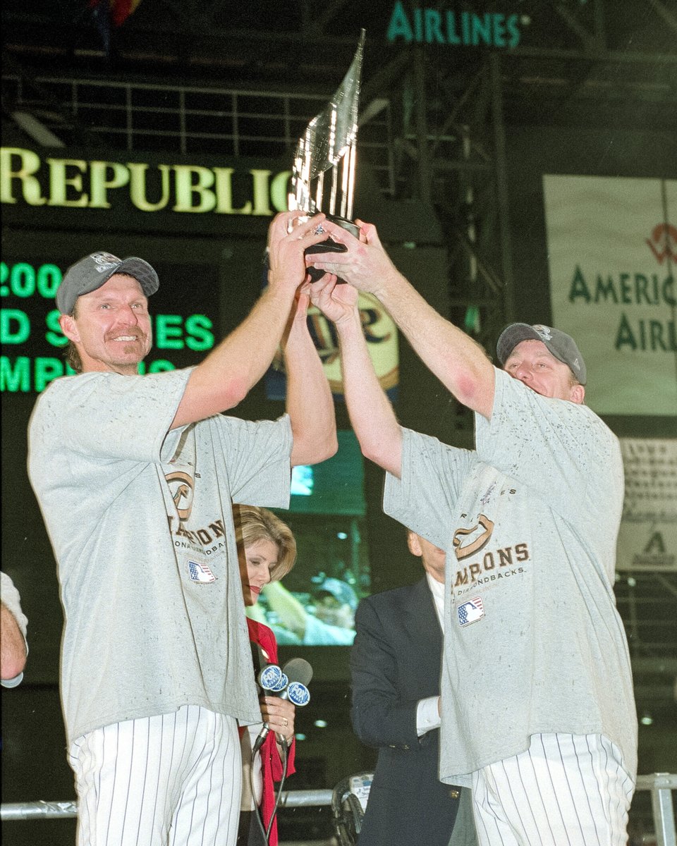 Dbacks's tweet photo. A twice in a lifetime moment. https://t.co/F5FYpKIGrw