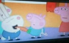 Gatito_Lopz's tweet photo. mi pepa pig esta como rara no? https://t.co/mYIpeOxbL9