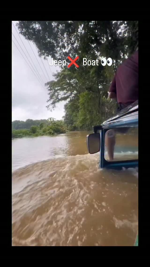 LeanoraGradw's tweet photo. Jeep ❌ Boat ✅ https://t.co/Uu4eBW2Xgg