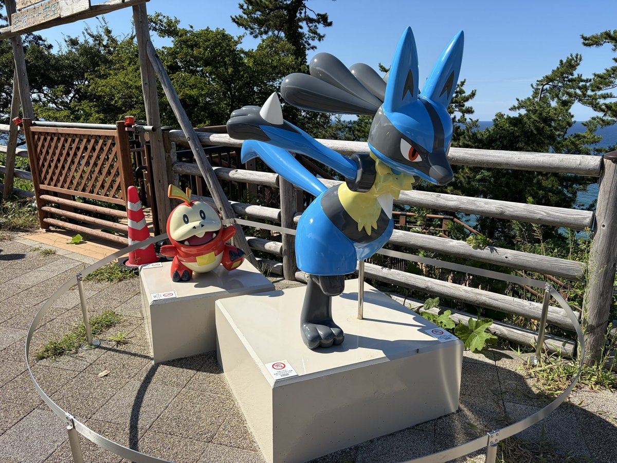 chiro146369's tweet photo. 能登旅行に行ってきました！
ポケモンたくさんで本当に幸せな気持ちになれました🙆‍♂️

食���過ぎ飲み過ぎなので��し大人しくします笑 https://t.co/yHYQma7jHM