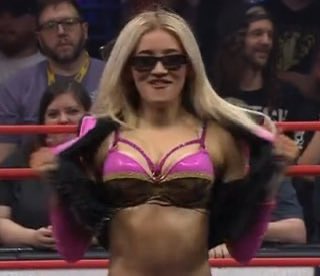 CEDESM0NE's tweet photo. ALL ELITE WOMEN. #AEWCollision https://t.co/hERPu5Pgyg
