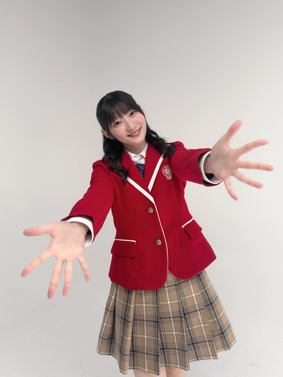 karin__miyamoto's tweet photo. #スクールアイドルミュージカル 
2日目✨️

今日は
キャストが変わり
また初日のような気持ち🫶

会場で当日券＆リピータチケットの販売がございます🎫

是非キラキラなみんなに会いに来てね✨

#スクミュ https://t.co/9j0uJ7OGoN
