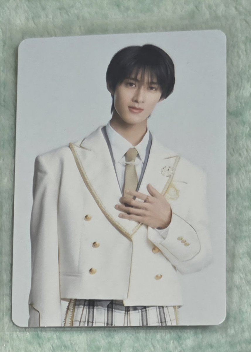 asu05_sabu's tweet photo. EBiDAN エビダン Yes!東京 Y東 
トレカ ミニ 小サイズトレカ M!LK 交換

譲→画像1、2、３

求→15周年通常盤、A盤
　　吉田、塩﨑

2枚目絵柄
1段目吉田　二段目　吉田

3枚目絵柄　吉田

求→エビュ入場特典　吉田、塩﨑

3枚は同種のみ1、２枚目はエビュ特典との交換可能。

大阪手渡しまたは郵送 https://t.co/BPNn3vOzbd