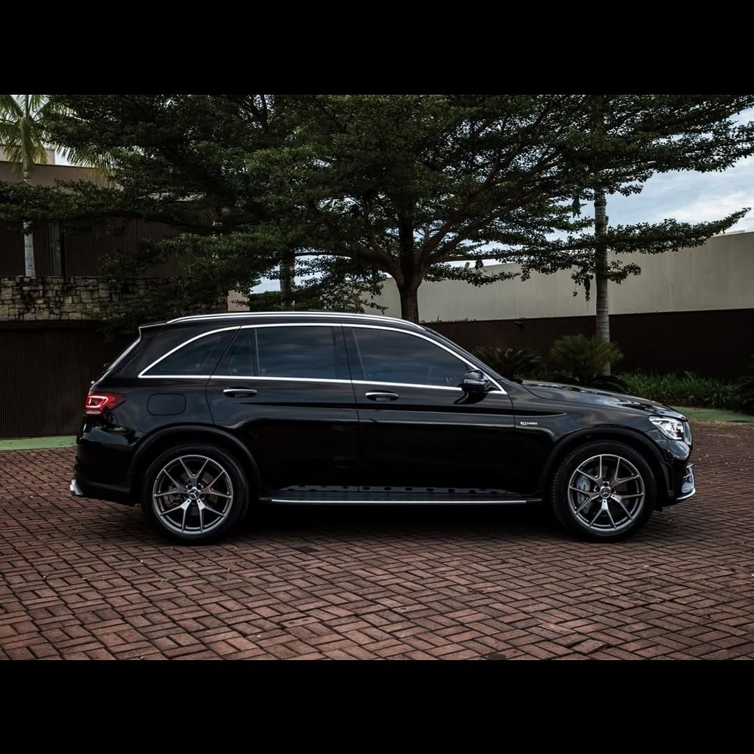 RonniEhlyxreg's tweet photo. For Sale: Mercedes-Benz GLC 43 AMG 3. 0 V6 Bi-Turbo

2022 | 22, 100 km
9-speed G-Tronic automatic
367 hp | AWD 4x4
Burmester sound system
AMG leather steering wheel
21” wheels | Full LED headlights
Panoramic sunroof | Carbon interior trim

Sold https://t.co/sUteJABSIy