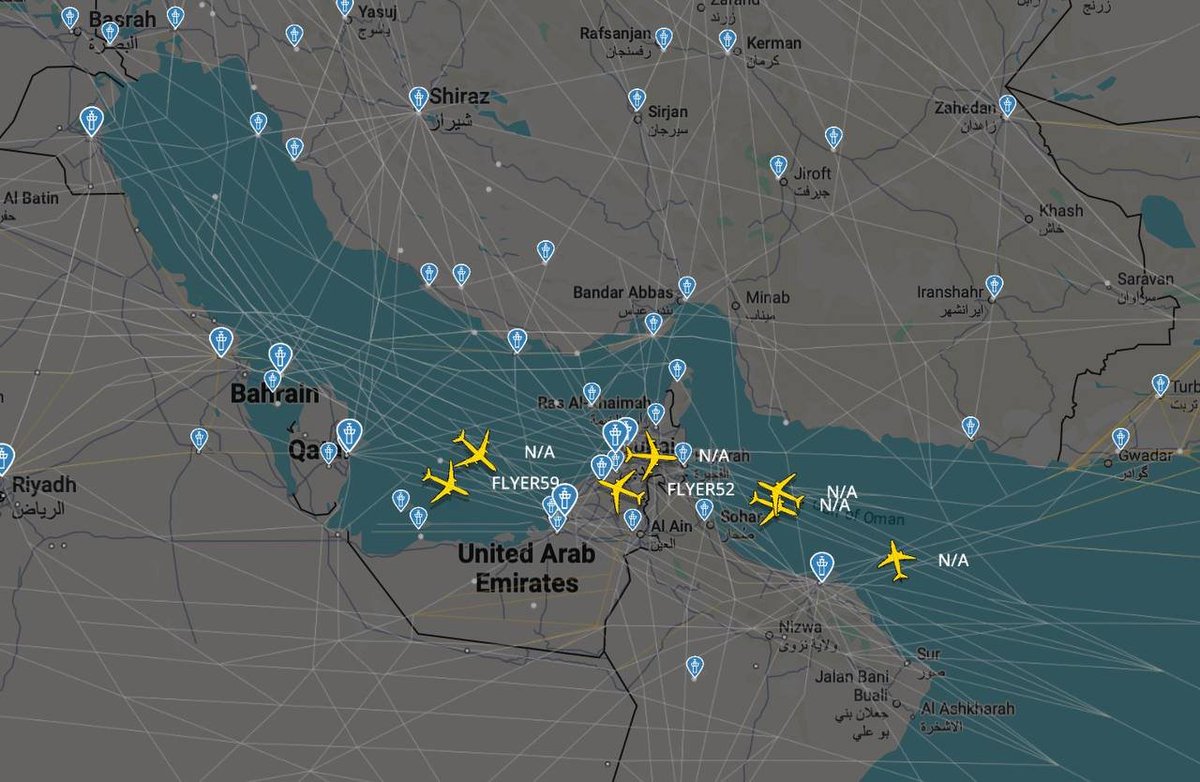 isaacrrr7's tweet photo. 🚨 ÚLTIMA HORA | ✈️🇺🇸 Movimiento intenso de aviones cisterna de reabastecimiento en vuelo sobre la zona del Golfo.

En medio de la escalada regional, la actividad aérea militar aumenta considerablemente. ¿Qué está por ocurrir? 👀 https://t.co/2qHpXWqn8e