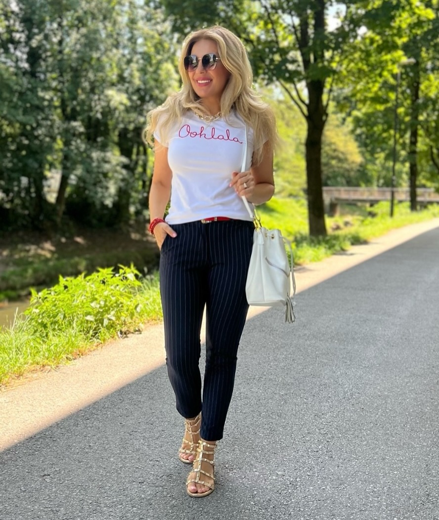 KatiaLosa79vb's tweet photo. This is my outfit today. Everything is from previous Daniells Fashion collections! Visit our online shop and enjoy our summer sale. Use code SuperSale for an extra 50% off everything! https://t.co/NWja3vafL5