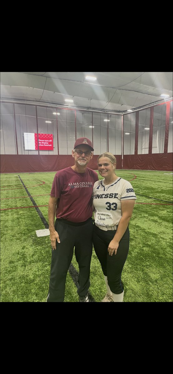 quinn0708's tweet photo. Thank you Coach Griffin and Coach Hansen for hosting such a great camp today! So happy that the rain ☔️ didn’t stop us! 
The drills and scrimmage were a lot of fun! Thanks to both of you and the players for the talks, I had a great time! I hope to be back soon! 
#GoScots @AlmaScotsSB @coachgaryhool @Finesse16uHool