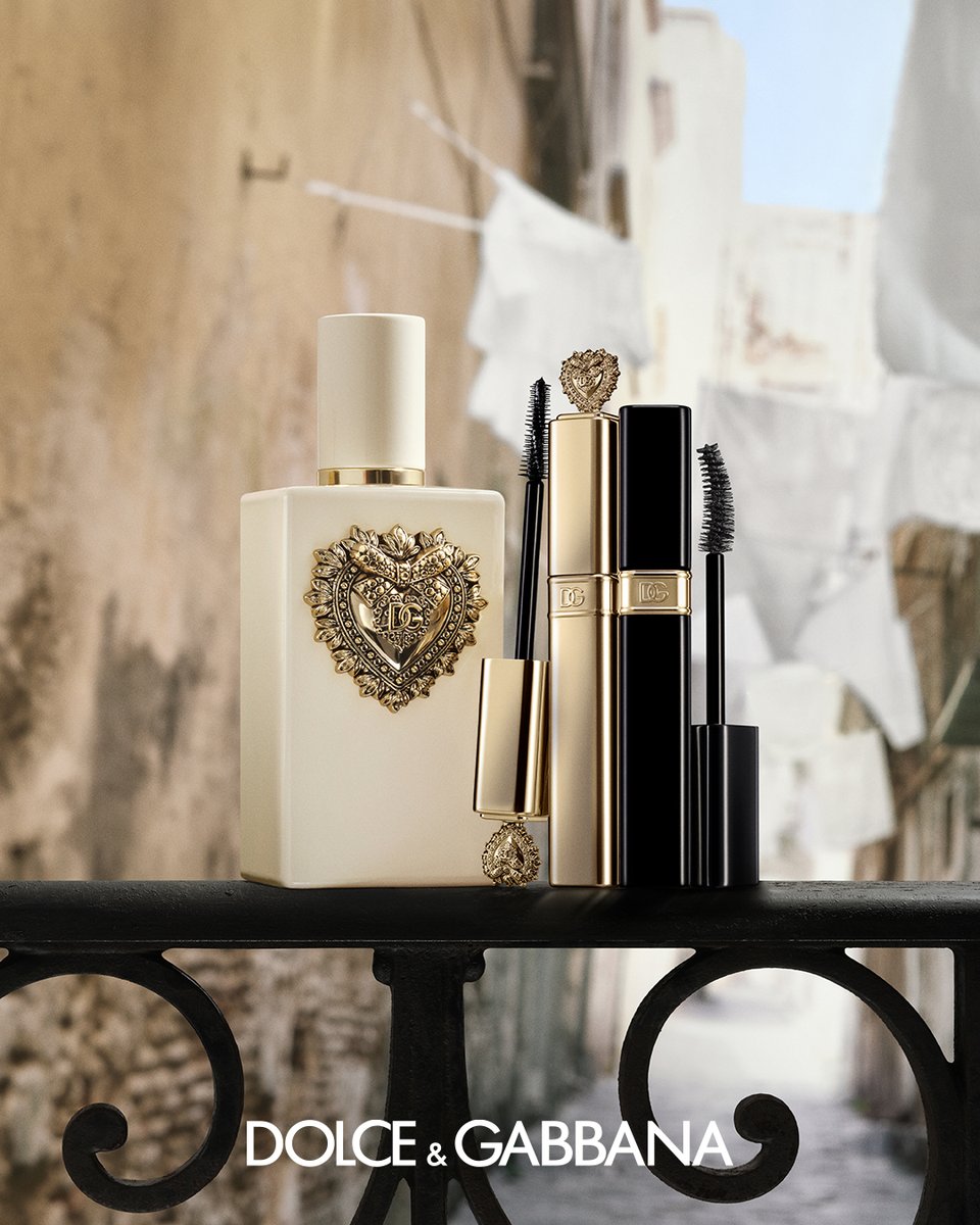 dolcegabbana's tweet photo. All-out fluttering lashes with panoramic volume and instant curl. Discover the new #DolceGabbana My Lash Seduction Mascara with two essentials Your Devotion Eau de Parfum Intense and Everfull XL Mascara.   

More at https://t.co/E7wqV7Uk6e

#DGBeauty #DGDevotion #MadeInItaly https://t.co/Wl7DSweaJn