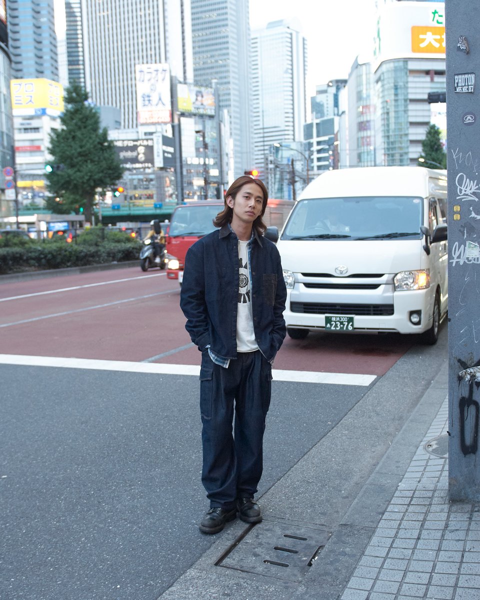 ARMANI_JAPAN's tweet photo. #ArmaniExchange
街のエネルギーを映す、A|Xのデニムスタイル。
──個性でつくる、自分らしい着こなし。
https://t.co/oK6RPCwt24
#AXfw26 #Denim #木谷生 https://t.co/rKQQbdAPgi