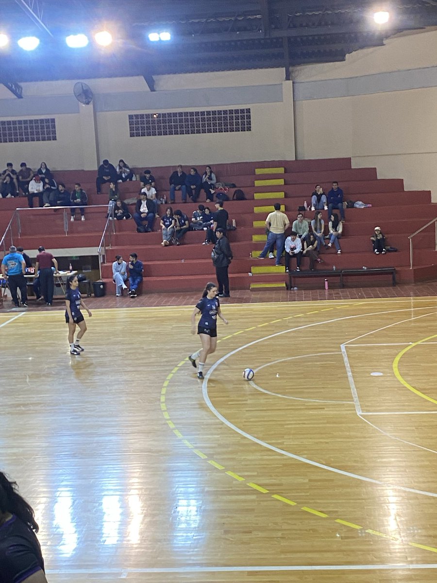 FaceroDelTablon's tweet photo. URGENTE!!!!!🚨🚨🚨🚨

HINCHADA DESAPERECIA😳😳😳😳😳
Ultima vez visto corriendo detrás de un bidon https://t.co/hJuER2K2cn