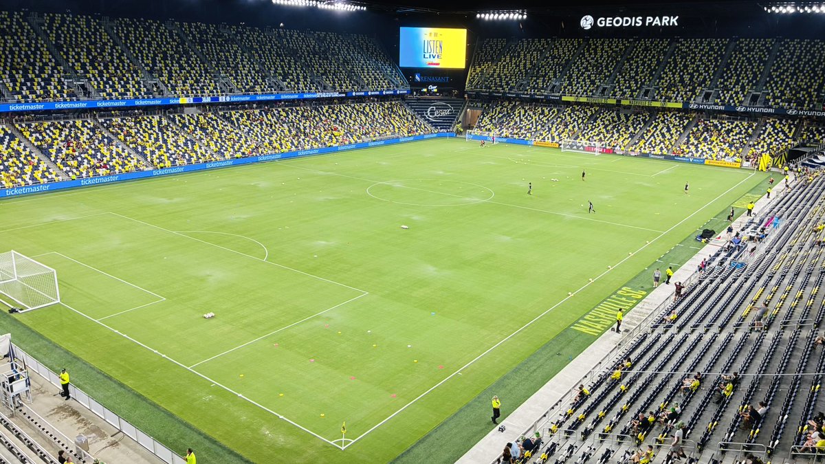 deMeloMarcelo's tweet photo. Hopefully we’ll get those seats filled out. View of GEODIS Park around 50 minutes before the kickoff. Very hot Saturday night here. #NSHvCHI #EveryoneN https://t.co/lAITfZxY4l