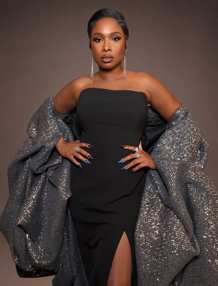 IAMJHUD's tweet photo. It doesn’t get any better than singing with @AndreaBocelli! Performing “The Prayer” together is something I’ll always cherish, and then to debut our brand new song “One Right Here” at the @HollywoodBowl…AND to have the legendary songwriters of both of these beautiful duets at the piano…David Foster and @Diane_Warren. What an absolute dream!

#OneRightHere is out October 2!