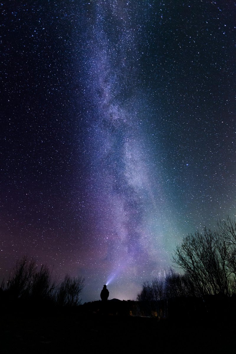 thomasdavisnls's tweet photo. I notice a place that no longer looks the same. A forgotten bench wanders along the road. Night takes its place slowly. https://t.co/NQ58LQYFLO