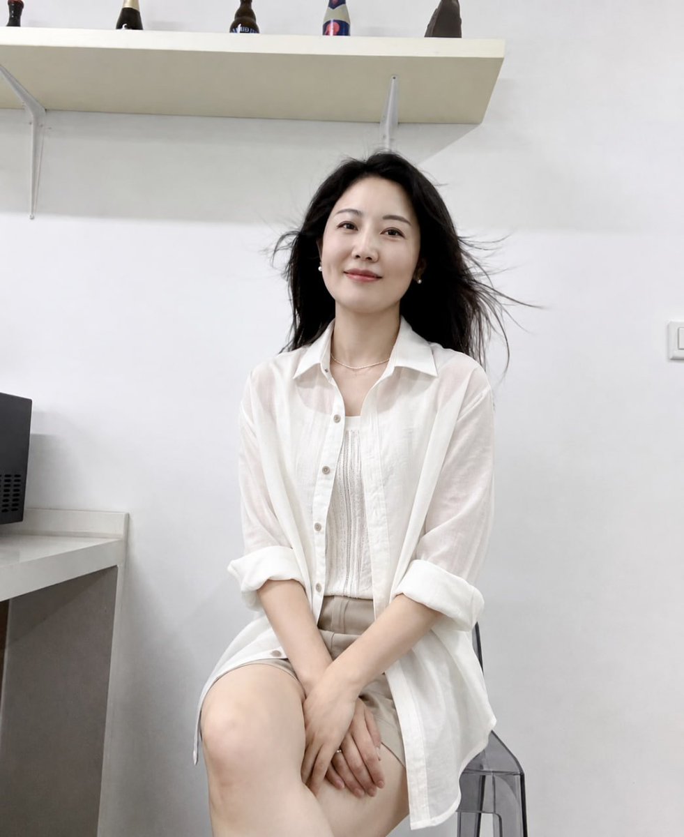 Gleezylan888's tweet photo. 留份溫柔給自己  是終身浪漫的開始
一樣的生活，不一樣的每一天
生活沒有暫停鍵，但照片有啊 https://t.co/srrXUtz9aU