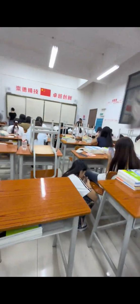 Paralee366284's tweet photo. 高中生…我真的不要 真的给b看 不信你试试 我真的是女菩萨 https://t.co/B3lj6pGqON