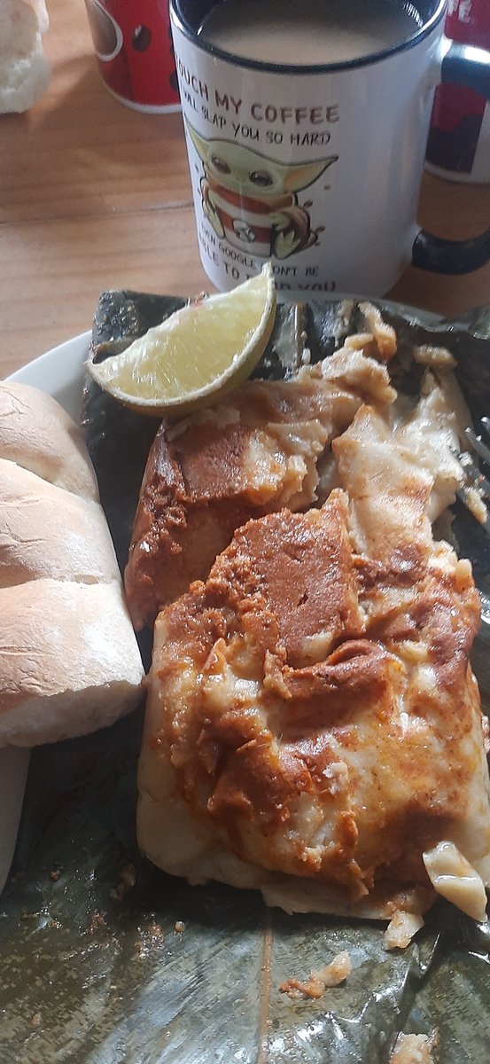 Aloquiquevega's tweet photo. Recuerden que hoy es #SábadoDeTamales, con limón, pan y cafecito. https://t.co/8XNV95kr1T