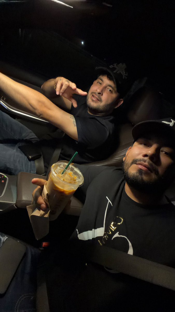 eljcaa11's tweet photo. Colab que me pidieron desde el año pasado con el julio (moreno24)@armen79636 
Un hetero más a la lista 🍆🍆🥵💦
Mañana estará el video disponible 
Aprovechen el 40% hoy en of 

https://t.co/X7RRaPnXuy
Free

https://t.co/3kETouGUCU

@EncuentroGayMty https://t.co/PE6OOJimqM