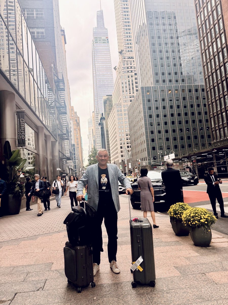 JozefSikela's tweet photo. Good evening from New York! 🇺🇸

My mission for this year's UN General Assembly starts here. And the whole world is coming at a time that is more competitive and more difficult than it used to be.

Europe, brings a unique partnership offer. https://t.co/IJq7Epz84Z