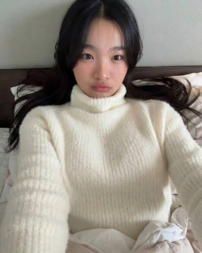 FoundnArchive's tweet photo. erine (expanded version) https://t.co/uiYdrFOq0F