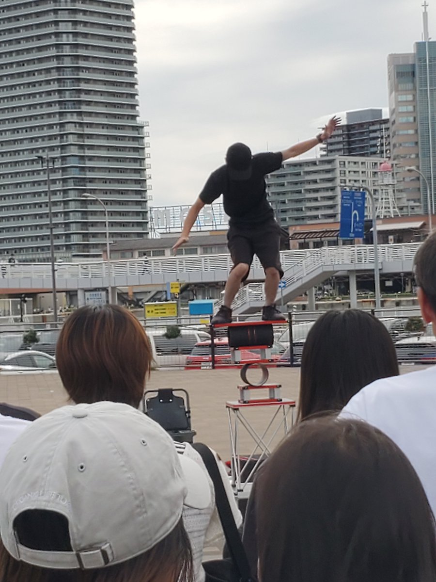 Falathlorn's tweet photo. Saw some balancing shit happening. Wack https://t.co/Cwa4319zp2