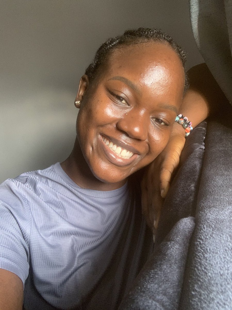 Nonyebee1's tweet photo. I turned a year older today❤️🎂 https://t.co/JHlnqYVSNk