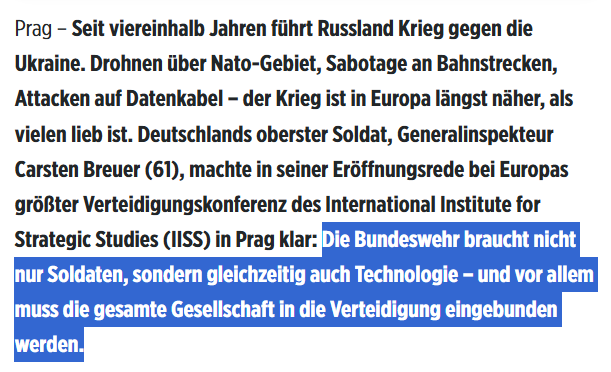 MathiasMarkert's tweet photo. Was für eine Kriegstreiber Bande, eine Elendige.
Dann rück mal raus, "Kamerad" Breuer, wie hoch ist die Wahrscheinlichkeit, dass D vernichtet wird, dass wir alle sterben. Sag mal an!
Denn es wird so sein, wenn Du weiter den Krieg anfeuerst:
Es macht irgendwann BUMM bei uns.
Wie hoch ist die Wahrscheinlichkeit, dass Deutschland bei einem Krieg gegen Russland KOMPLETT vernichtet wird? Schon mal kalkuliert? Denn wer Krieg will, wie so ein Breuer, Carsten, General MUSS fair der eigenen Bevölkerung sagen, wie hoch die Wahrscheinlichkeit ist, diesen Krieg zu verlieren! 
Das habe ich bisher noch nicht vernommen.
Vor allem, wenn man die ganze Gesellschaft in den Krieg hineinziehen will, damit das eigene Volk eine Art Hilfssoldaten wird.
Wie ist die Kalkulation eigener Verluste?
Oder ist es nicht besser, einen Verhandlungsversuch zu machen?
Ich habe noch keinen einzigen Versuch von Euch gesehen.
Und, Kameraden, ihr kennt ja das Grundgesetz.
Wir haben eine Friedenspflicht.
Und die Bundeswehr ist zur Friedensicherung da.
Nicht zum Krieg führen!!

Markert, Rechtsanwalt, Fernspäher a. D., ex Jugoslawienkriegskrieger/ Veteran, Oberstlt. a. D.,  NATO OF-4, Lieutenant Colonel als Fachreferent in Kommandobehörde.