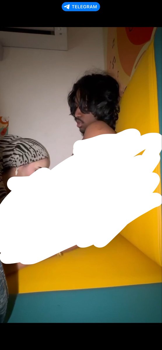 takcomeloke's tweet photo. suka la india ni buat video baru dengan awek melayu cantik pula tu🤣 jeles min 👅 link di bio click sekarang !!! 👅 https://t.co/DpDUhfonuZ