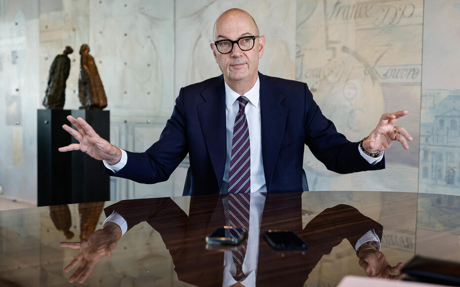 inter_presse's tweet photo. Ce lundi, dans la #Grandematinale de @Franceinter,

À 8h20, Roland Lescure, Ministre de l’Économie, des Finances et de la Souveraineté industrielle, énergétique et numérique, sera l’invité du Grand Entretien de @Ben_Duhamel et Florence Paracuellos. https://t.co/kSvJfa6j9Y