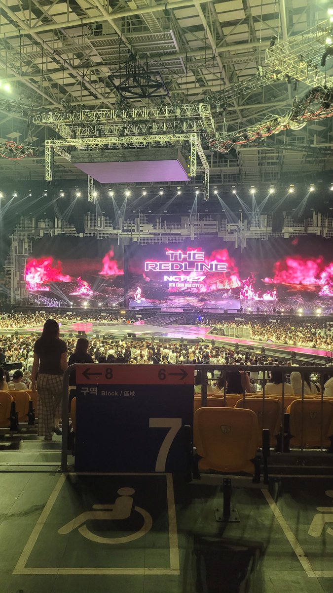 jae0nxs's tweet photo. 32구역 1열 시야! 다들 재밋게 놀아여🥰 https://t.co/crPuJMOMAn