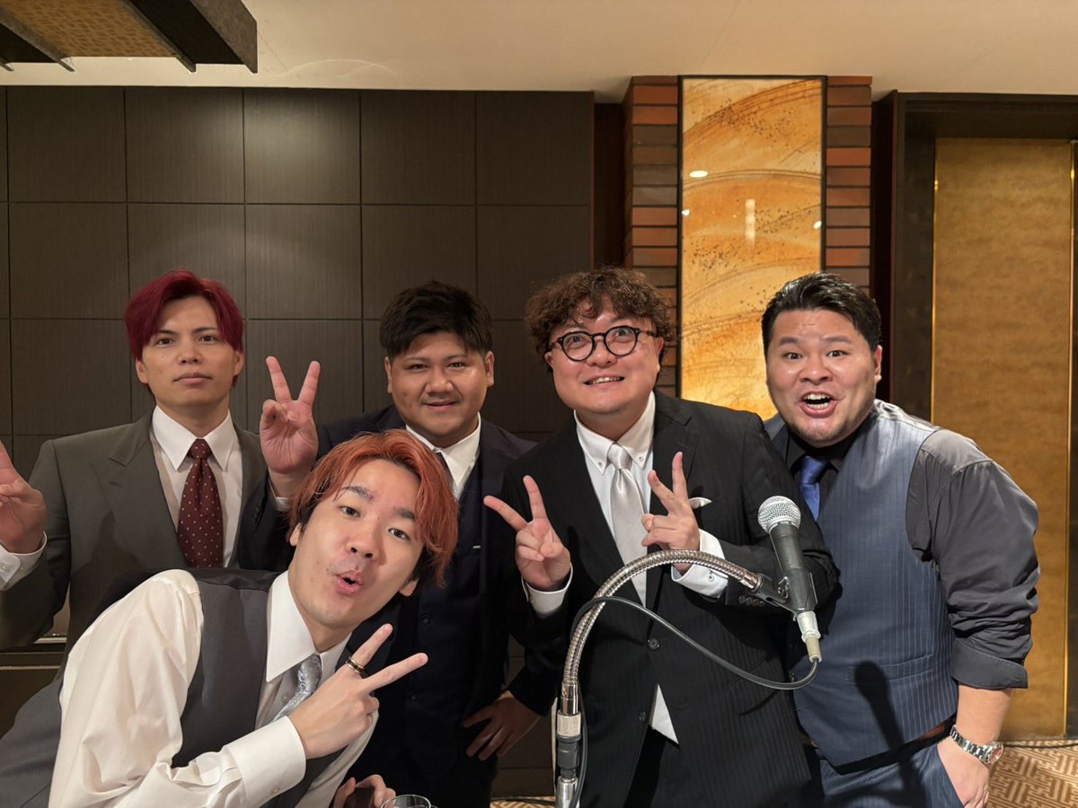 Biju_valo's tweet photo. 今日はみんなで結婚式に来ているのでおやすみかもしれぬ https://t.co/ThL8DyVq9P