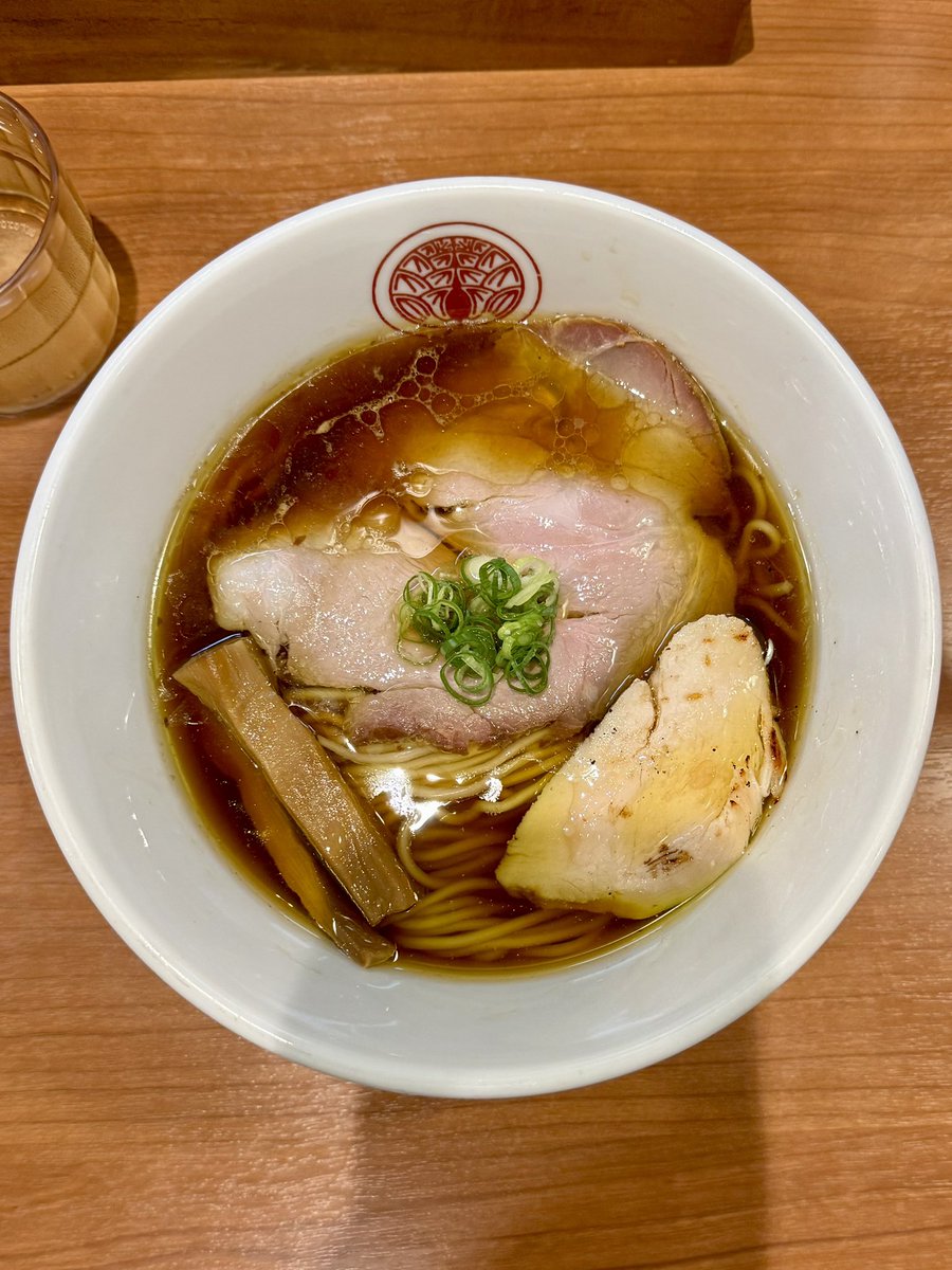 za0ez's tweet photo. 京都メシ②
⭐︎らぁ麺とうひち
⭐︎鶏醤油らぁ麺
ここ���京都の大好きなラーメン✨
美しさと美味しさを兼ね備えた淡麗系が最高！
2026.9.9 https://t.co/72yd7wLqi3