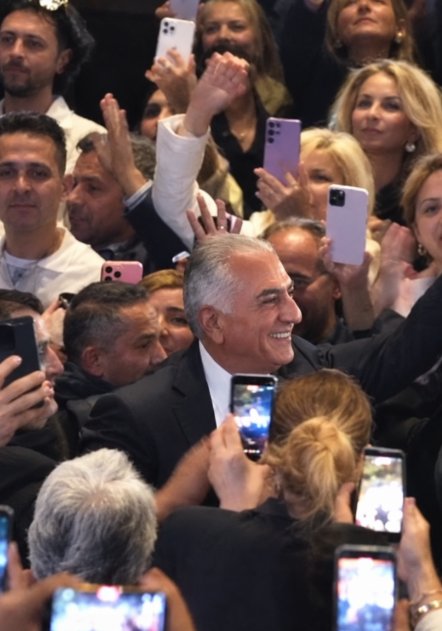 mihanimarzban03's tweet photo. دومین «مراسم گرامیداشت کوروش بزرگ» در تورنتو با شکوه، در قامت انقلاب شیروخورشید، پر مغز و حاوی راهکار برای پیشبرد اهداف مردم ایران بود.
طنین #جاویدشاه به همراه برنامه مبارزاتی و چشم‌اندازی روشن برای ایران بود و بدینوسیله امیدبخش.
ج ا در شکننده‌ترین وضعیت است و سروش آزادی در راه ! https://t.co/eTuQSlhnw3