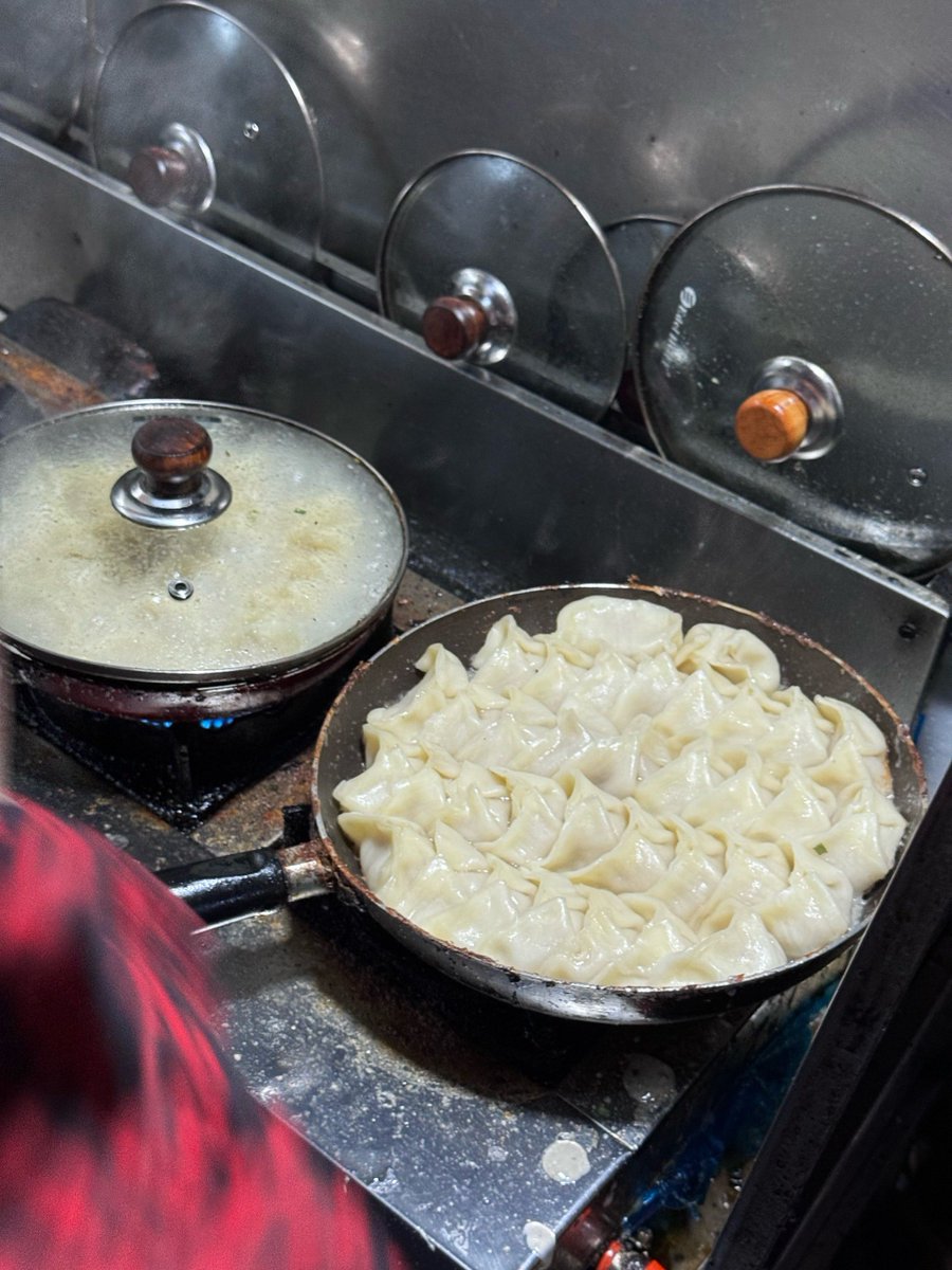 posyz003237's tweet photo. The 2am stall’s ramen steam wraps you like a warm hug—just what the quiet night ordered.， https://t.co/dZ5kQiRfZx