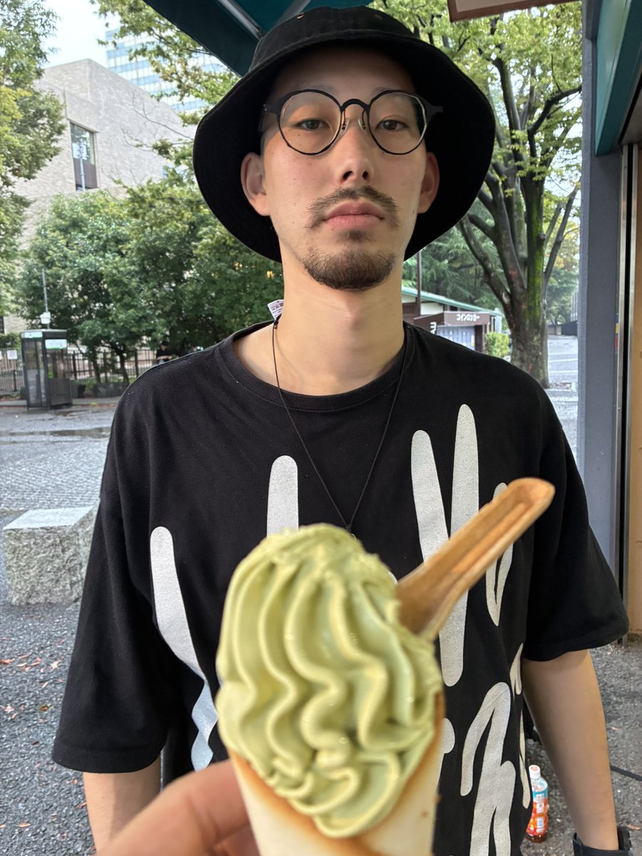 DJamasan_omiho's tweet photo. ミリオンガチで行くよ？
ちなみにこの人連番じゃないです https://t.co/9TaVP5GXfo