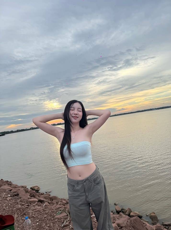 CarinLanfopa's tweet photo. ✨"ตอนแรกก็ไม่เชื่อ จนกระทั่งลองใช้เอง... ไอเทมลับที่บิวตี้บล็อกเกอร์เกาหลีโหวตให้เป็นอันดับ 1!" 💖 ครีมกันแดดเนื้อซูเฟล่ บางเบา คุมมันนาน 😍😍🩶🌺🌺🩶🧡🌺🧡🌺🧡🌺🧡🍒🍒🩷🩷🩶
🌸6️⃣0️⃣0️⃣/1️⃣

#รับงานดอนหัวฬ่อ
รับงานดอนหัวฬ่อ

.

    🆔.  panin7

🖇️:  https://t.co/jtf2eGyu9r

🍒🍒🏕️ https://t.co/dZSkwIgjIn