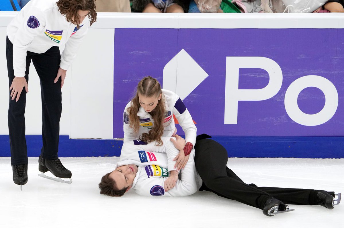 kaoris_dblaxel's tweet photo. another generational image from vasilisa, thanks figure skating https://t.co/MNpLMGHPGU