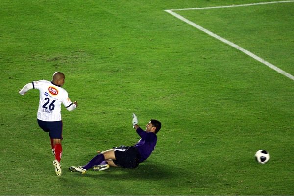 pedraza26's tweet photo. @CruzAzul Los hiciste mierda Suazo! https://t.co/BNUFtLqyI5