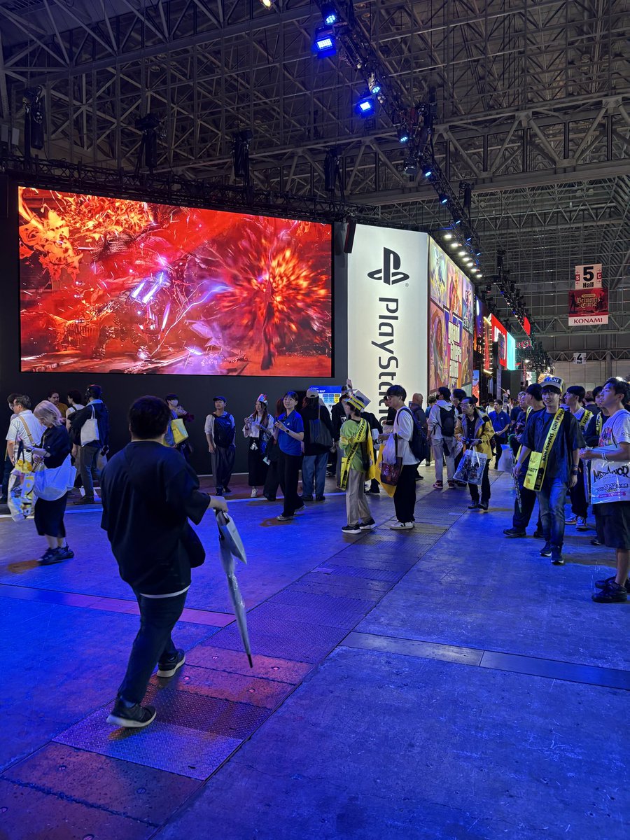 CocoTopicAlex's tweet photo. #ps5 https://t.co/fgkMrUTZ38