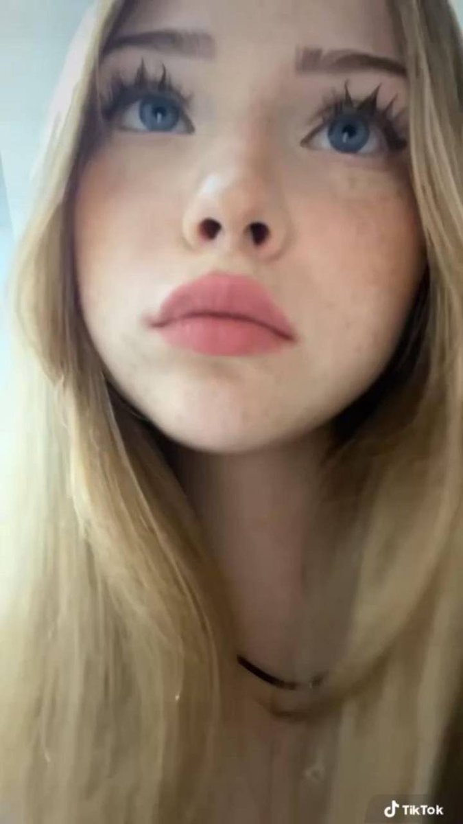 felipChloe's tweet photo. Can i dm you random📸

answer at your own risk 🙂‍↔️ https://t.co/ujIybdRXtj
