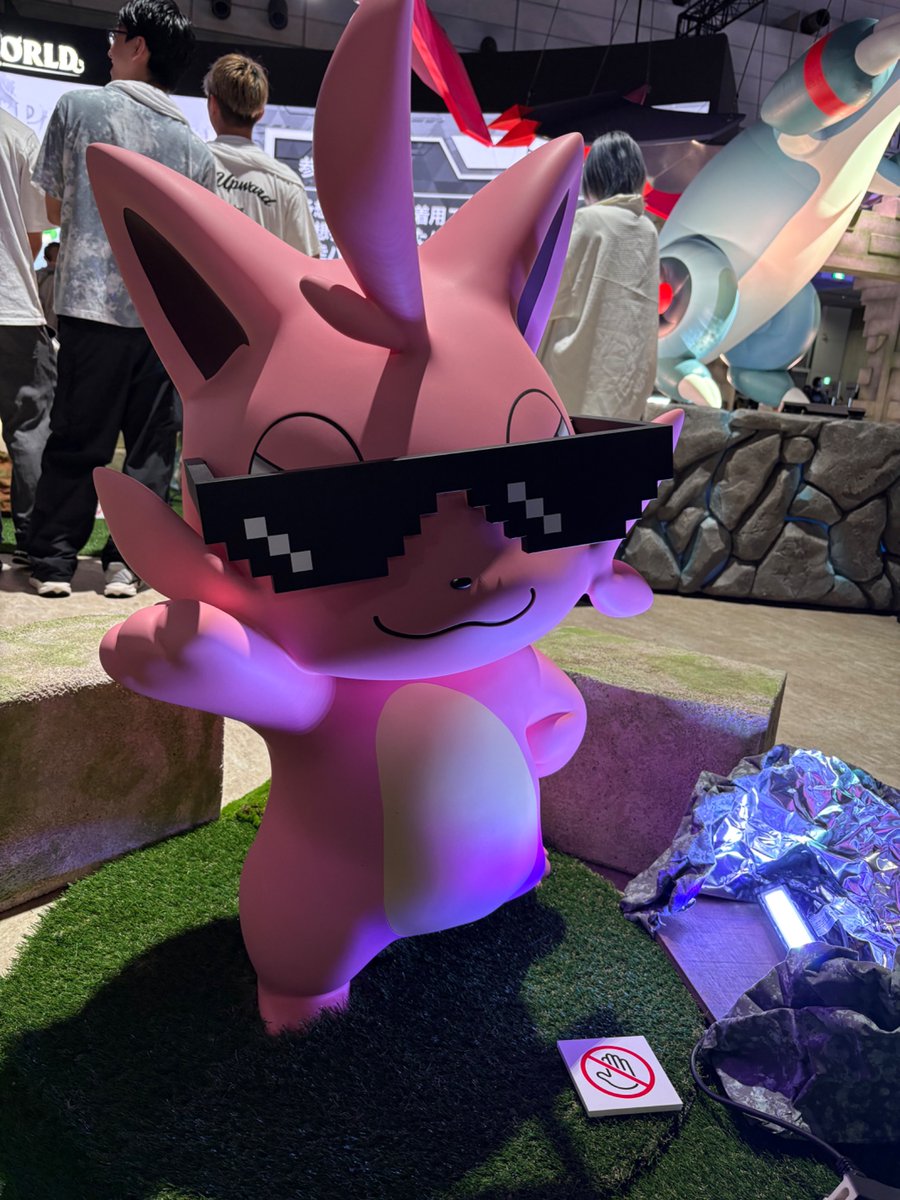 potekojikan's tweet photo. ゲームショウに来ました！
これはパルワールド（ポケットペア）のブース。
パルワールドの世界に行ってきます！
#ポケットペア https://t.co/ck3GFnVHlM