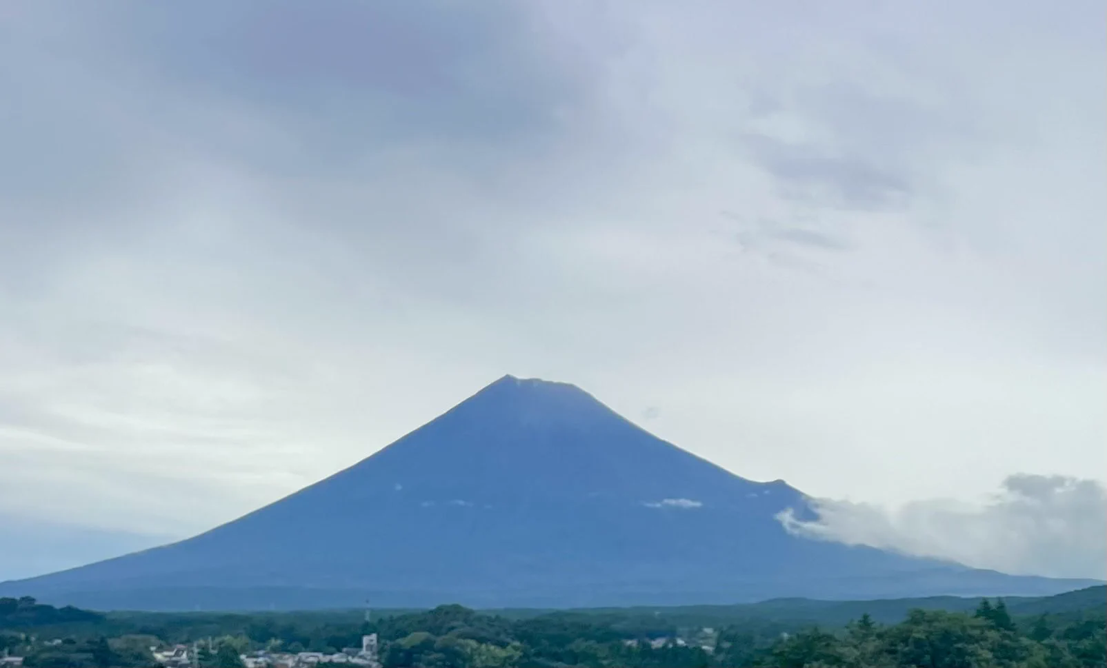 9月19日、Xで富士山の美しい姿が次々共有される
