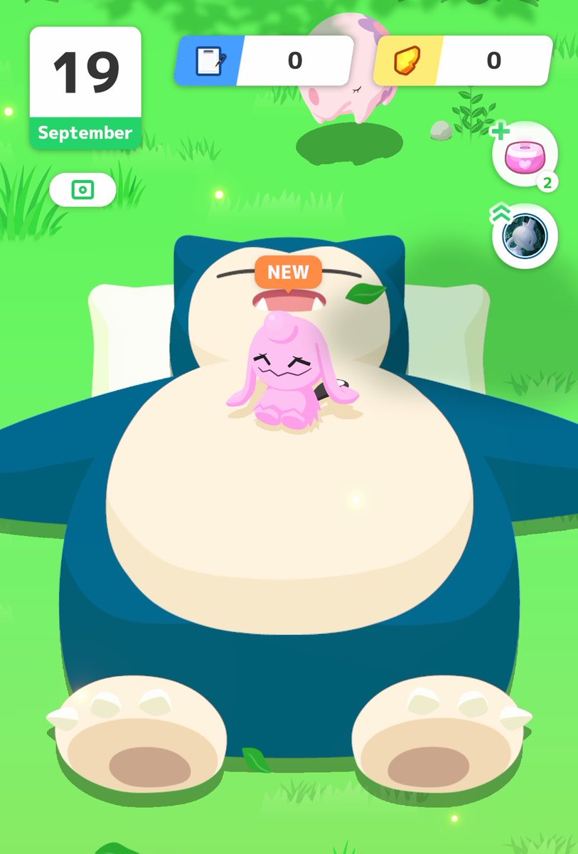7KillerQueen9's tweet photo. ポケスリではじめて色違いでた💖
イオンでステッカーも貰えたよ～😴

#カビゴンと眠活
#ポケモンスリープ https://t.co/98YLruneOG