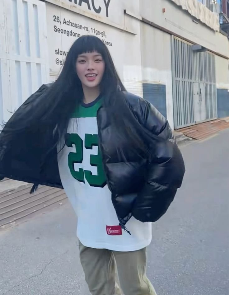 eremikallit's tweet photo. AU! #heeroz | #maknaez 💌

Dónde wonhee se pasa a pública y queda flechada de una turra

O dónde Iroha cree que una linda chica está intentando intimidarla https://t.co/r25NBVB1DW