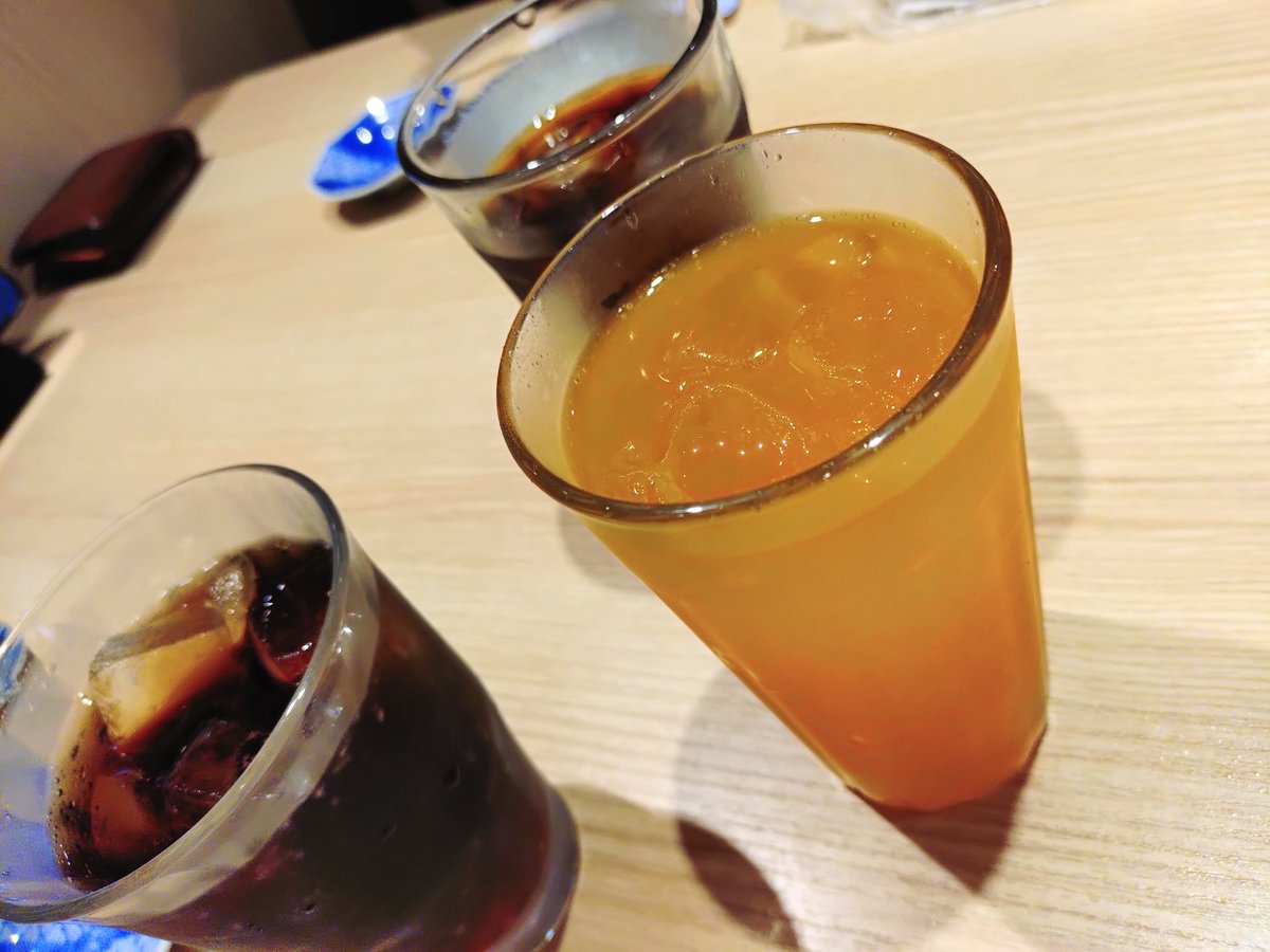 yarusenasa's tweet photo. お寿司を食べまぁす！ https://t.co/mK53GFWDVF