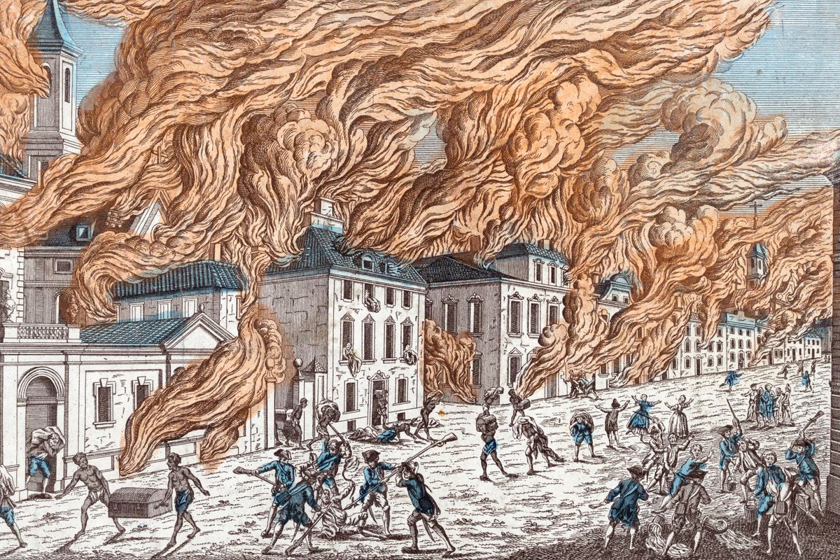 250YearsAgoLive's tweet photo. A fire in New York City destroys 10-25% of the city and results in mass looting. 

Both the British and the Americans blame one another. 

One Hessian Major writes that “we are paying ourselves well by plundering houses near by the fire.” https://t.co/jHvIypry1e